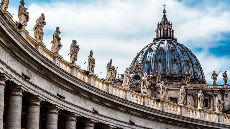 В Ватикане назвали тревожным снятие запретов на удары по России