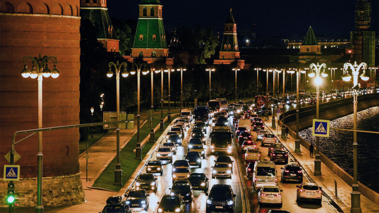 Вечерние пробки на дорогах Москвы