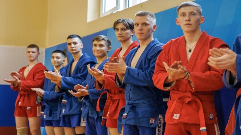 На Урале открылась первая в России секция самбо для семинаристов