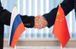 FT: США едва ли удастся создать напряженность в отношениях России и Китая