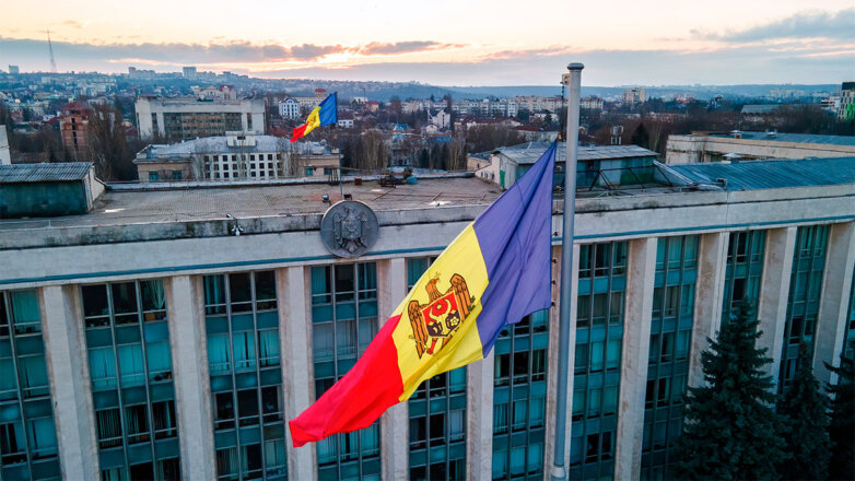 Кабмин Молдавии поддержал инициативу о переименовании и переносе Дня Победы