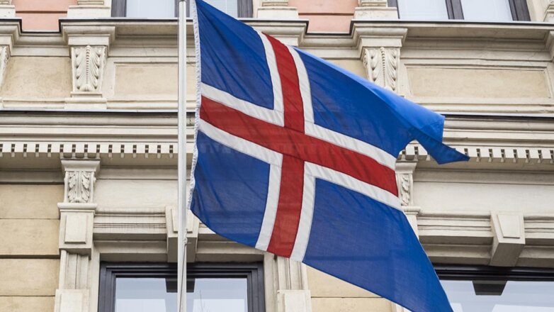 Исландия приостановит деятельность посольства в Москве