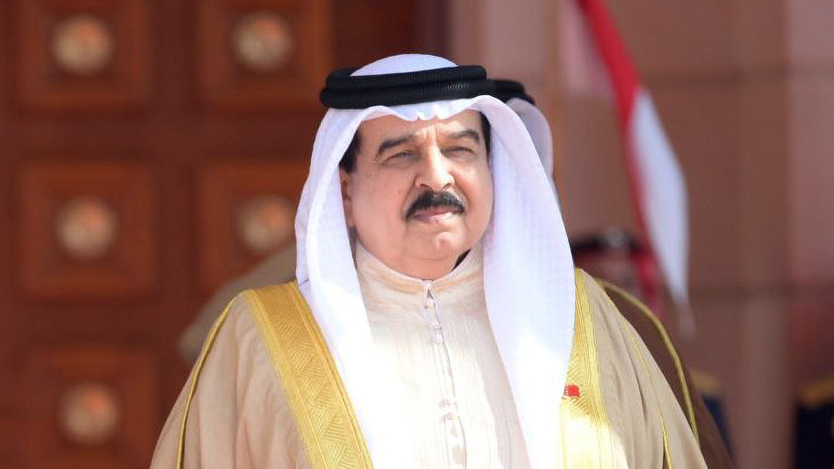 Хамада ибн ису аль халифу. Королем Бахрейна Хамадом ибн Исой Аль Халифой. Король Бахрейна. Бахрейн. Орден Исы Аль Халифы.
