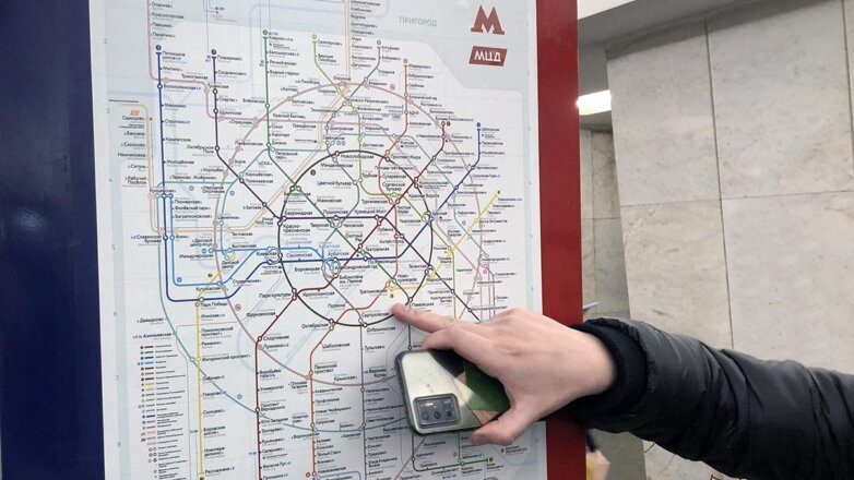 Жители Москвы выбрали цвета для трех будущих линий метро