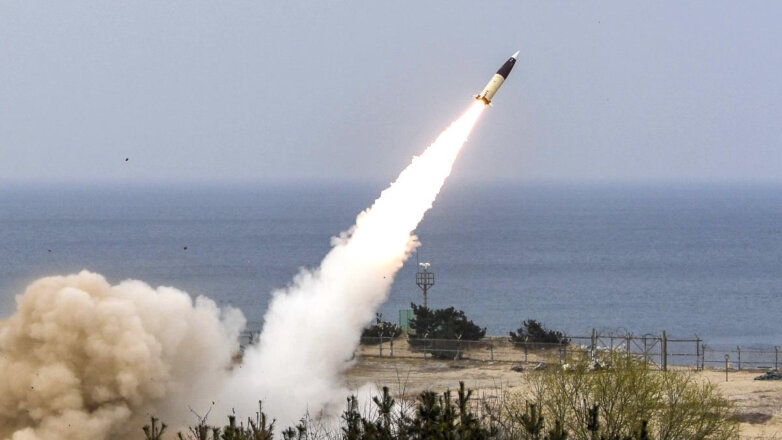 США близки к поставкам ракет большой дальности ATACMS Киеву