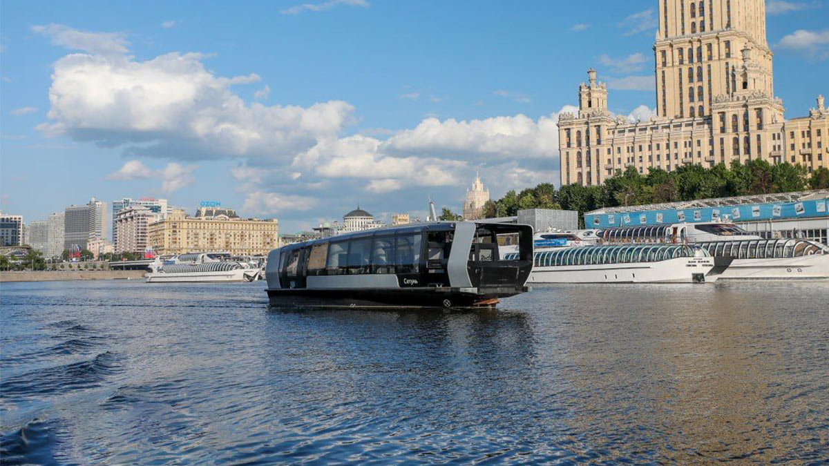 речной трамвайчик в москве