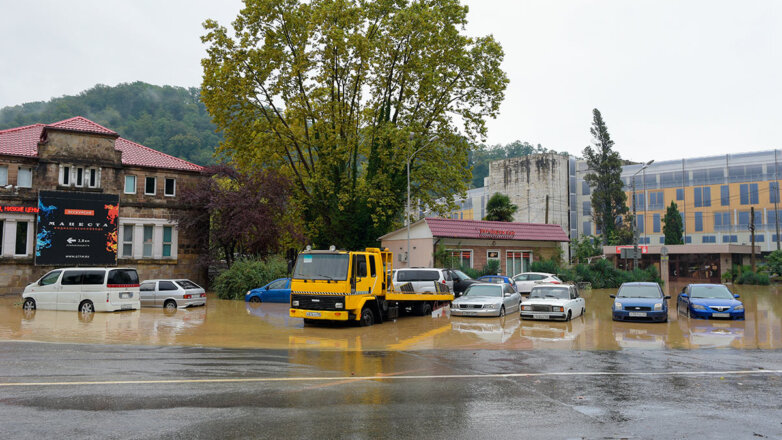 Жителей Сочи предупредили об угрозе наводнения
