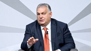 Орбан потребовал от ЕС отменить решение по переговорам о членстве Украины