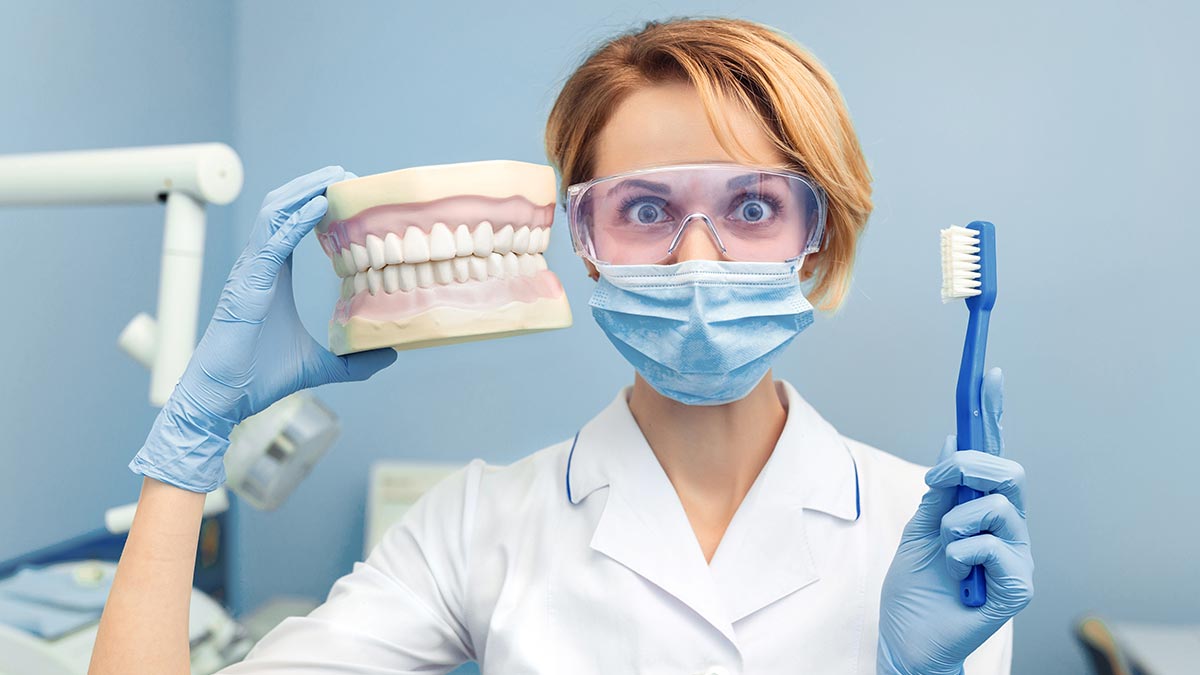 Стоматолог