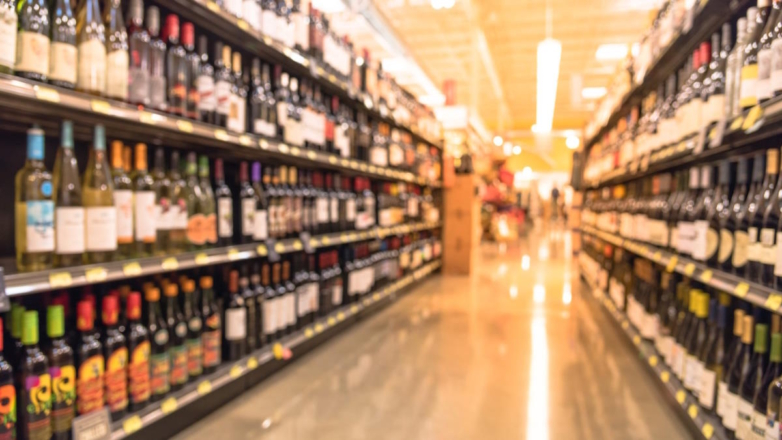 Минфин: контроль производителей алкоголя не нарушает мораторий на проверки бизнеса