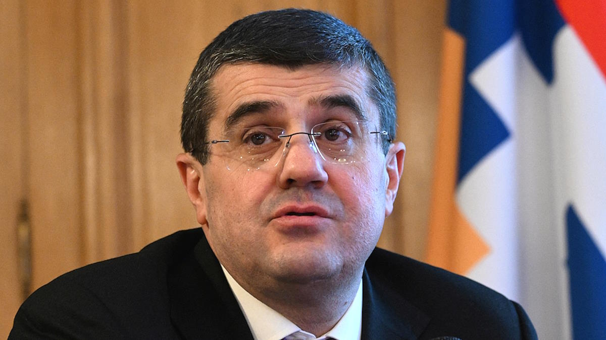 Глава Нагорного Карабаха объявил сидячую забастовку