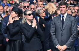 Стали известны подробности завещания Берлускони