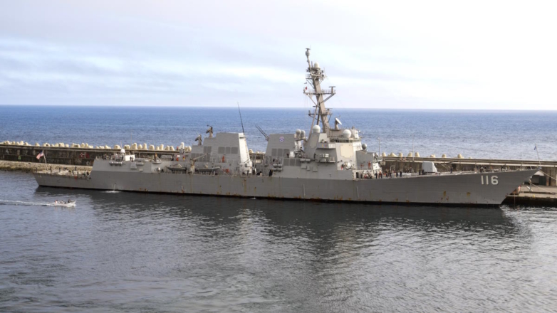 США направят дополнительные истребители и эсминец на Ближний Восток
