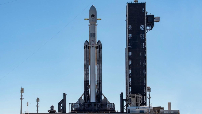 Запуск ракеты Falcon Heavy отменили за минуту до старта