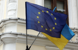 Politico: власти ЕС и Украина хотят запустить переговоры о членстве до председательства Венгрии