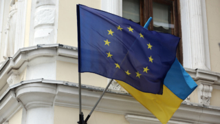 В Евросоюзе заявили, что Украина должна передать ЕС часть суверенитета