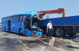 Двенадцать человек пострадали в ДТП с участием автобуса и КамАЗа в Кабардино-Балкарии