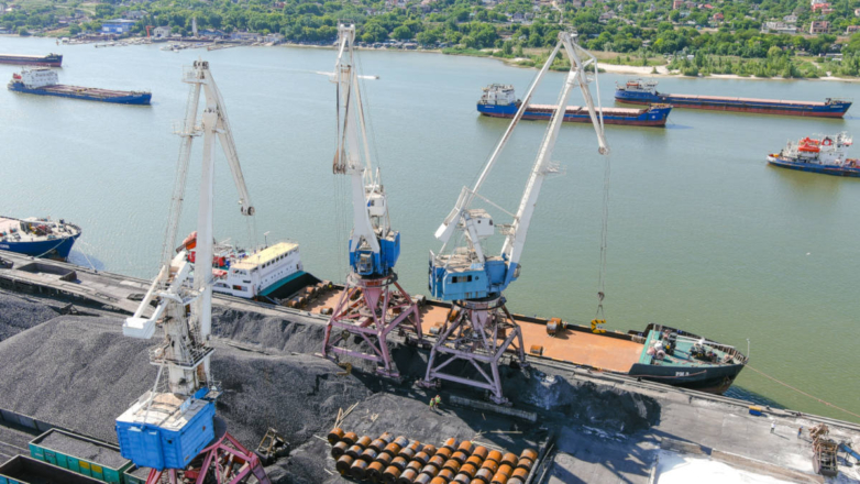 Из порта Мариуполя отправили первую партию металлургической продукции ДНР