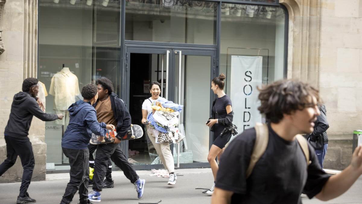 Во Франции назвали число разграбленных в ходе беспорядков магазинов