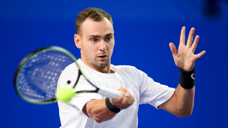Российский теннисист стал первым четвертьфиналистом Уимблдона