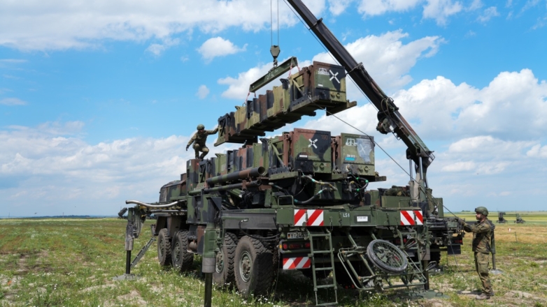 Зеленский заявил о необходимости срочного усиления ПВО Украины