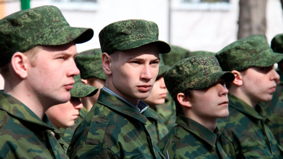 Военнослужащие по призыву. Военная служба. Военная служба по призыву. Служба в армии по призыву. Призывник вс РФ.