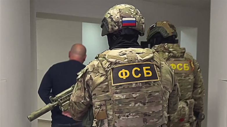 Троих россиян задержали за передачу сведений о военных объектах РФ "Правому сектору"