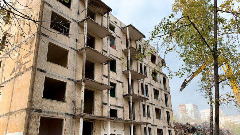 Правительство профинансирует расселение аварийного жилья в 3 регионах России