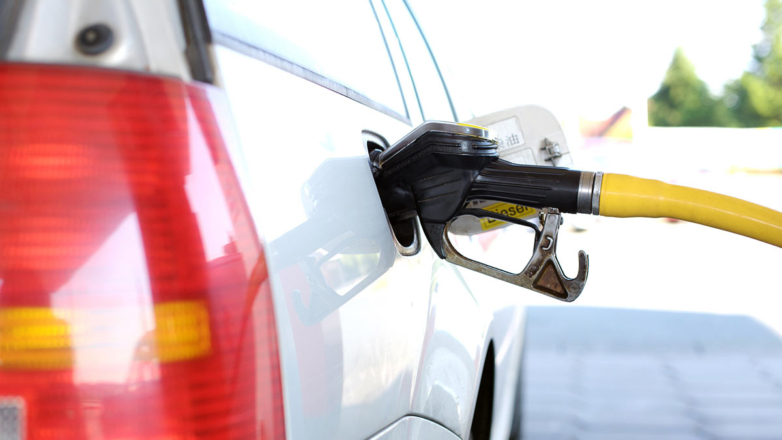 Депутаты предложили ограничить предельные цены на бензин