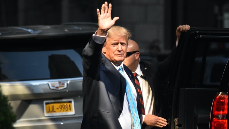 Экс-президент США Трамп прибыл в суд