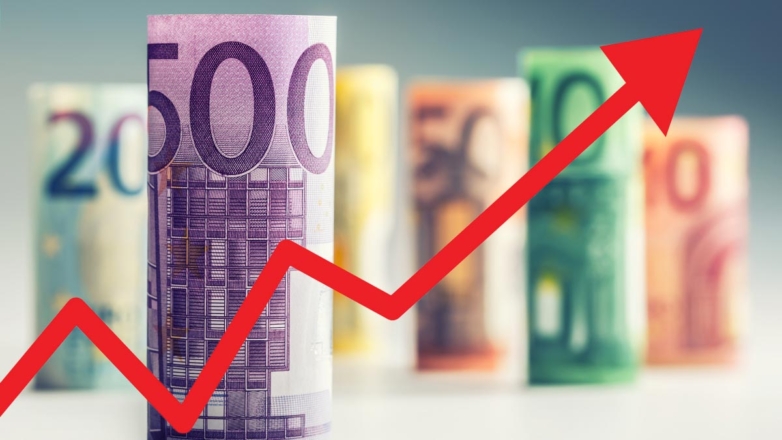 Курс евро превысил 107 рублей впервые с 25 марта 2022 года