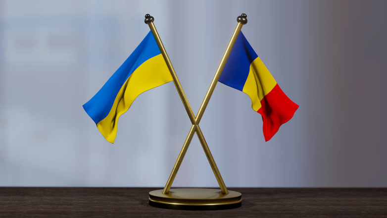 Подоляк признал, что Бухарест оказывает Киеву военную помощь