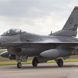 Пентагон: истребители F-16 начнут прибывать на Украину в этом году