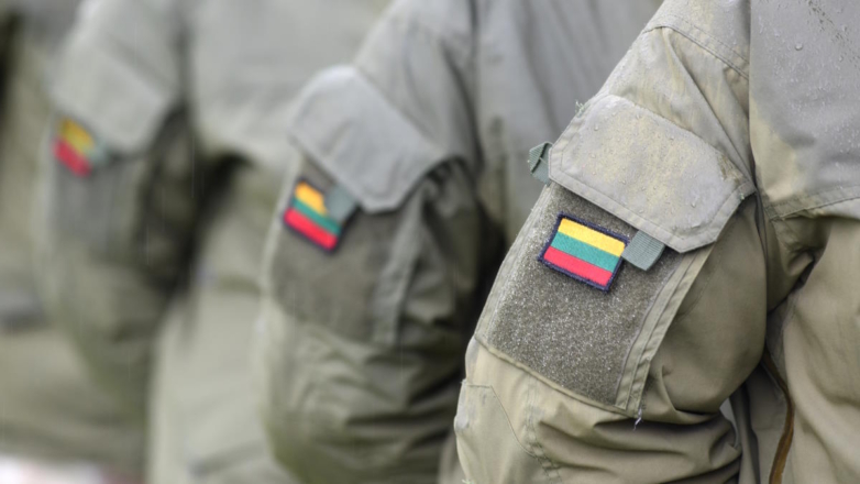 Парламент Литвы рассмотрит вопрос о всеобщем призыве в армию