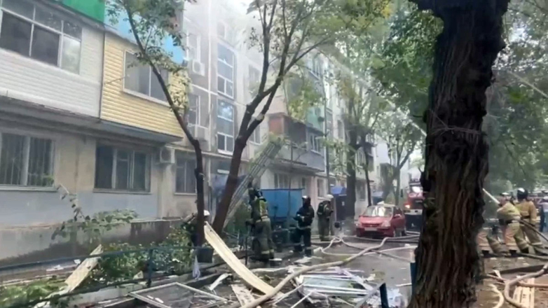 Число пострадавших при взрыве газа в жилом доме в Астрахани увеличилось