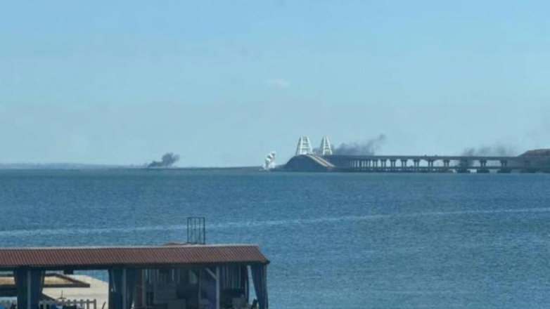 Вблизи Крымского моста силы ПВО сбили две ракеты
