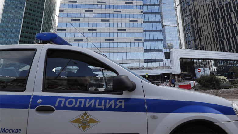 Мужчина взорвал неустановленный предмет в машине у Москва-Сити, он задержан