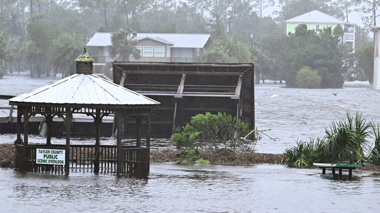 UBS: ураган "Идалия" может обойтись США в $9,36 миллиарда