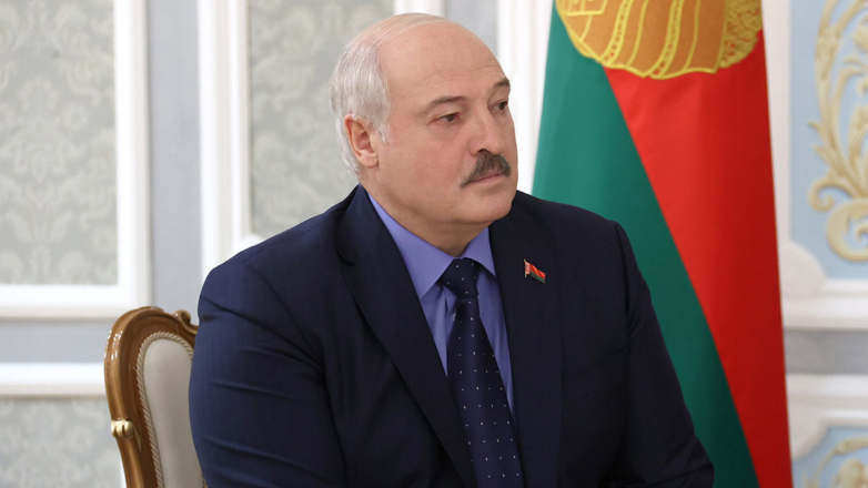 Лукашенко рассказал о перспективах создания самолетов белорусского производства