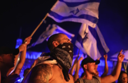 Крупнейшая антиправительственная акция проходит в Израиле