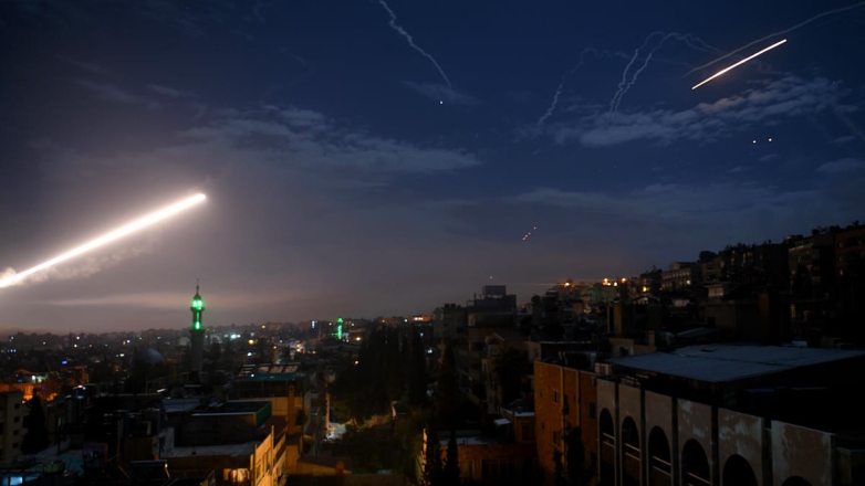 СМИ: сирийская ПВО отражает ракетную атаку Израиля на Дамаск