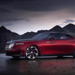 Rolls-Royce показал новый лимитированный родстер Droptail