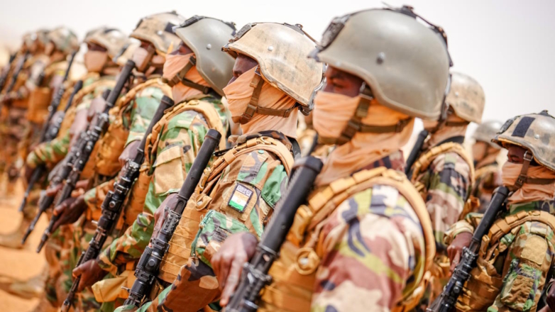 Экс-президент Нигера: военное вмешательство в страну было бы ошибкой