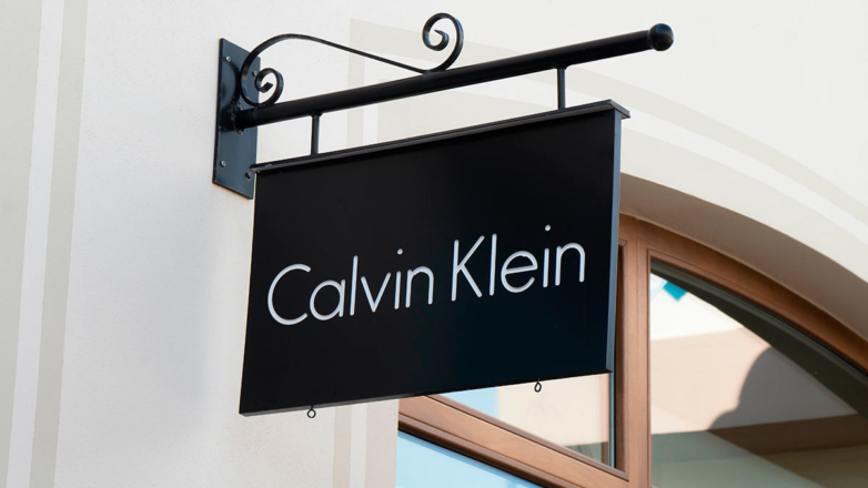 Владелец брендов Calvin Klein и Tommy Hilfiger вышел из бизнеса в России