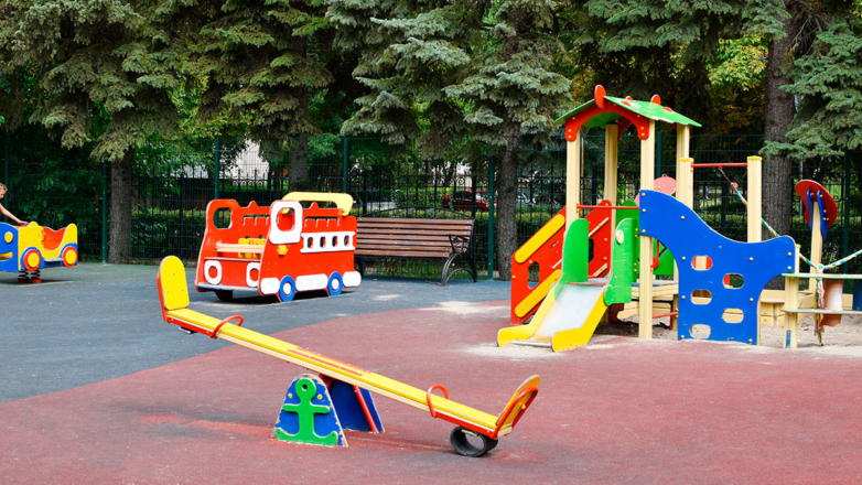 МЧС поддержало идею оборудовать все детские площадки в РФ тревожными кнопками