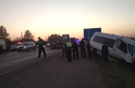 Под Екатеринбургом в ДТП с автобусом пострадали 22 человека, включая 15 детей