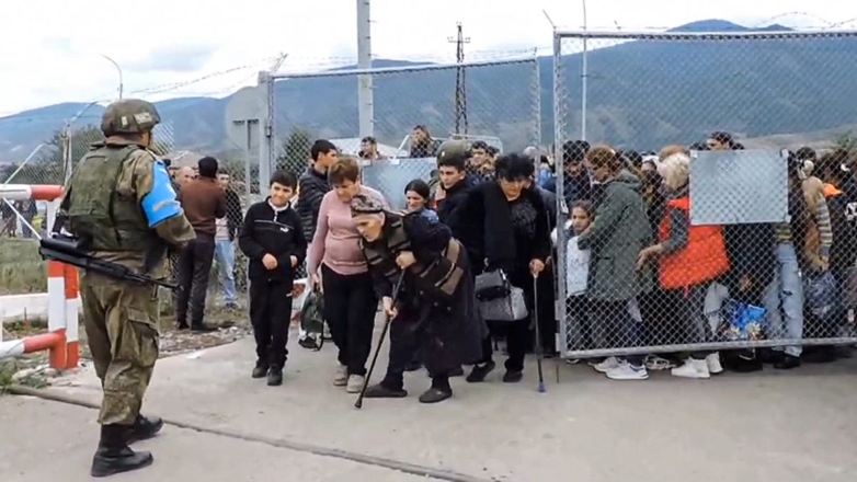 Эвакуация мирного населения Нагорного Карабаха
