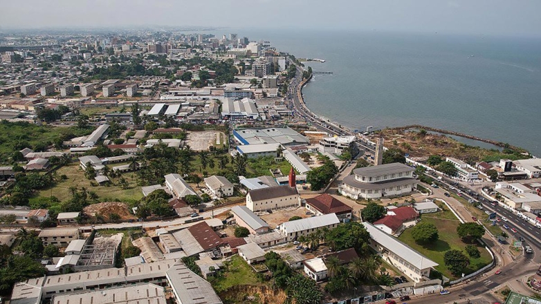 Военные власти Габона объявили об открытии границ страны