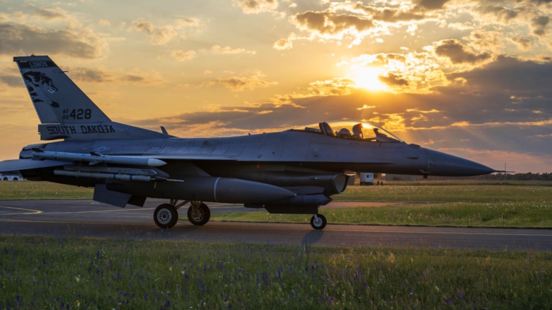 В Пентагоне заявили, что обучение пилотов ВСУ управлению F-16 займет 6-9 месяцев