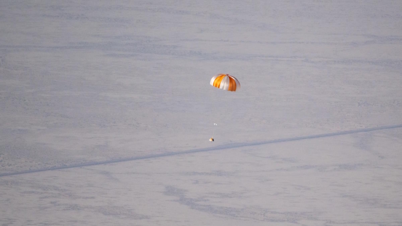 NASA: капсула с грунтом астероида Бенну приземлилась в США
